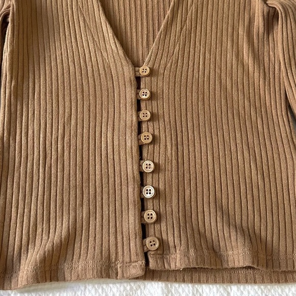 Reformation Luce Ribbed Bell Sleeve Top SZ SMALL - Picture 4 of 7